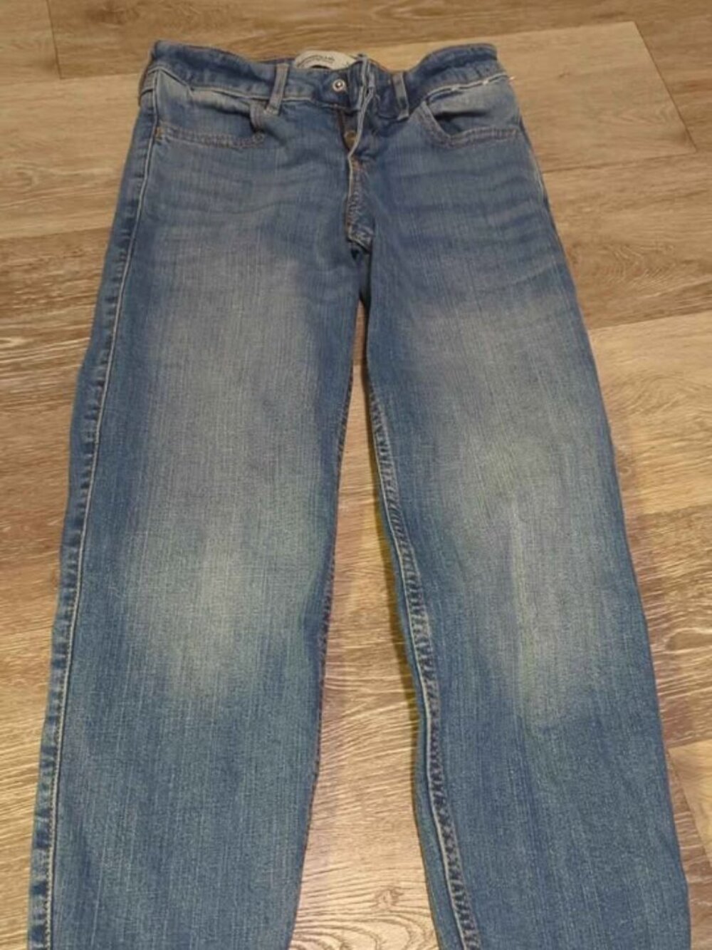Abercrombie Kids Mid Rise Boyfriend Jeans 7/8 Long